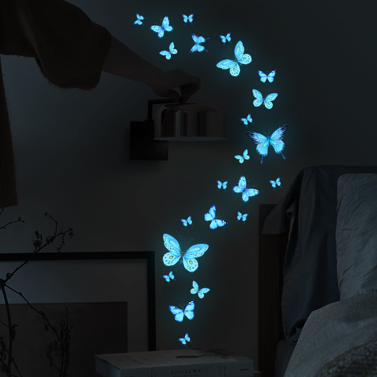 12Pcs/Set Luminous Butterfly Wall Stickers Living Room Butterflies