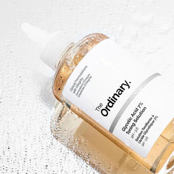 The Ordinary Glycolic Acid 7% Toning Solution Light Weight Sun Protection